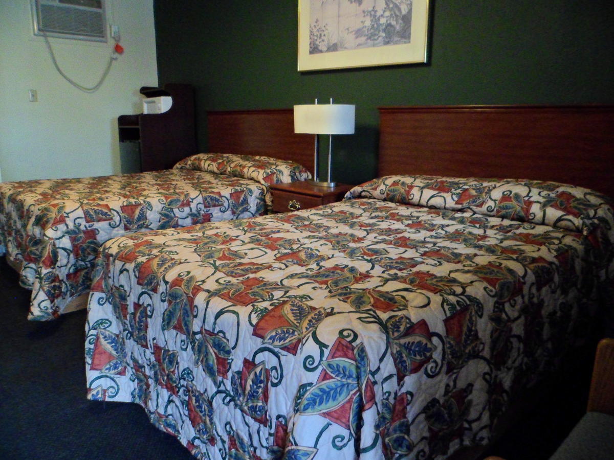 Belmont Motel Roswell Room photo
